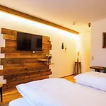 Lend-platzl Hotel 4*
