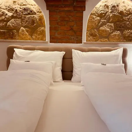 Hotel Lend-platzl 4*