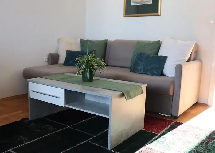 Szálloda Lend-platzl 4*